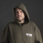 La cella di fronte, Kento porta in teatro l’esperienza nelle carceri minorili